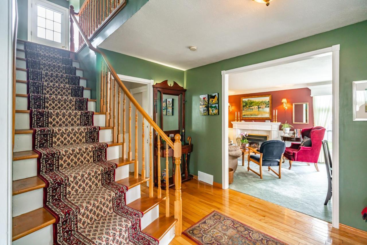 Abacot Hall Bed & Breakfast Niagara-on-the-Lake Екстериор снимка